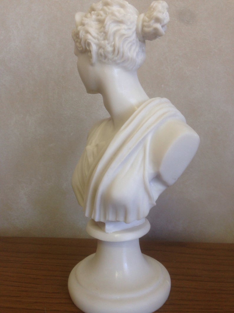Estia Creations Scultura Artemis Diana Statua Antica dea Greca del Museo Wilderness Riproduzione Busto 