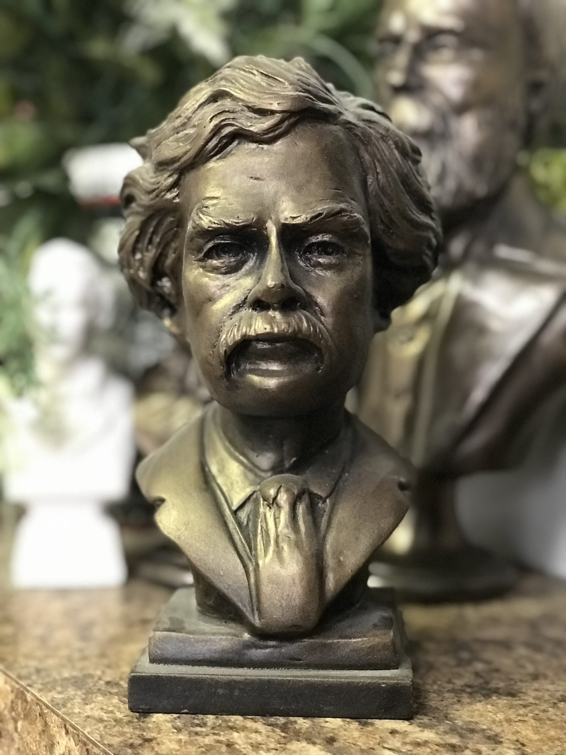 Mark Twain Bust - Statues