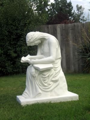 chopin-graveside-statue