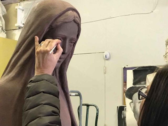 From-Vision-to-Reality-Unveiling-the-Magic-of-Custom-Statue-Commissions