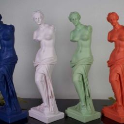 Iconic-Venus-Sculpture