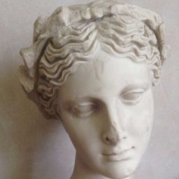 Thalia-Museum-Replica-Sculpture