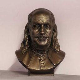 The-Symbolism-and-Importance-of-the-Benjamin-Franklin-Bust